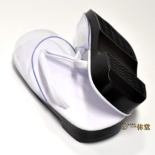 つま付白パール雨草履